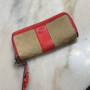 Coach Signature C Accordion Zip Around Wallet Khaki Cavas & Pink Leather